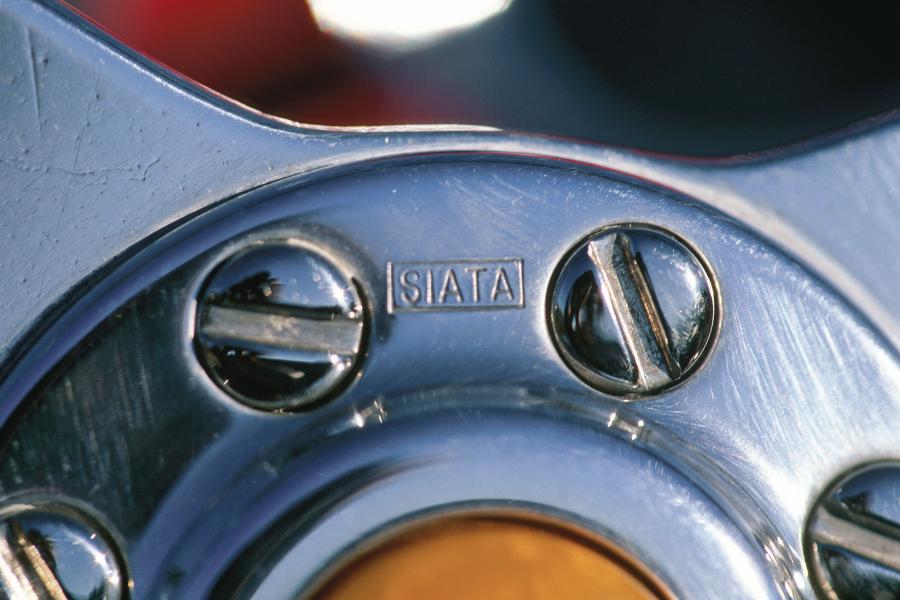 Колеса Siata 208S Spyder 1953 года  (фото 13 из 28)